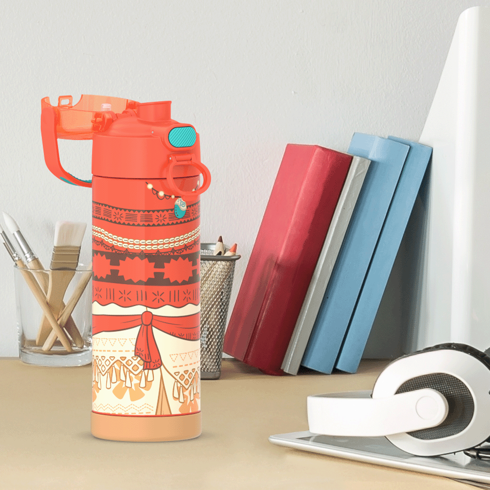 F42106PNM_Princess_Moana_16ozBottle_Lifestyle_PDP_PDP_007cb3da-4b29-4e97-bfff-0cc9857148f3.png